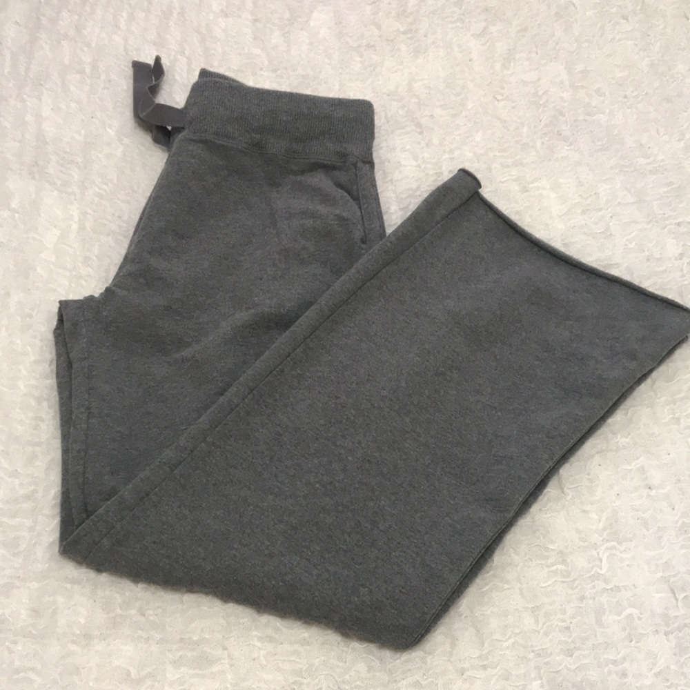 FINL 365 Finish Line Athletics Wide Leg Women’s Gray Pants.  Size Large.